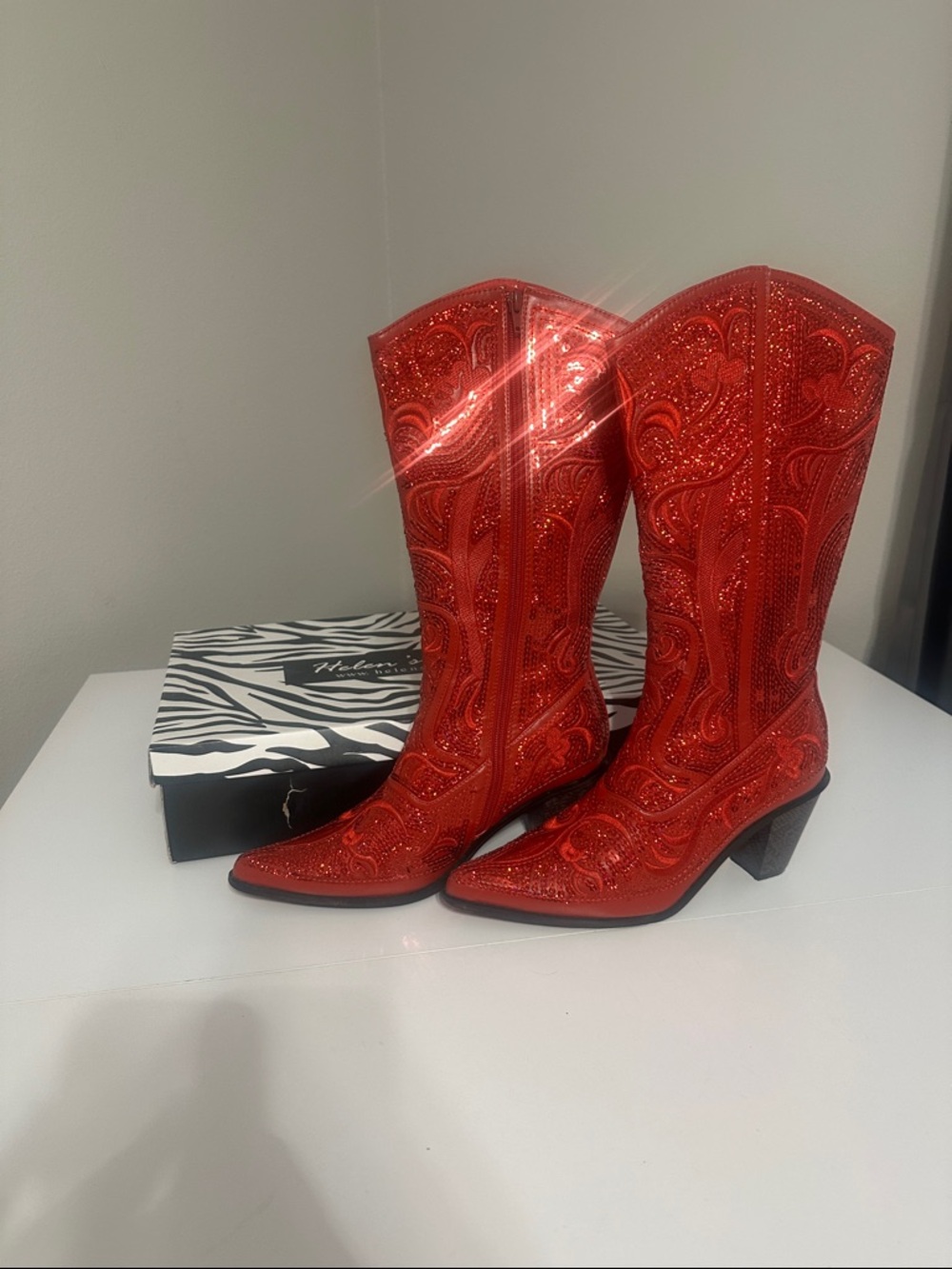 Red Helens Heart Western Boots Women size 10